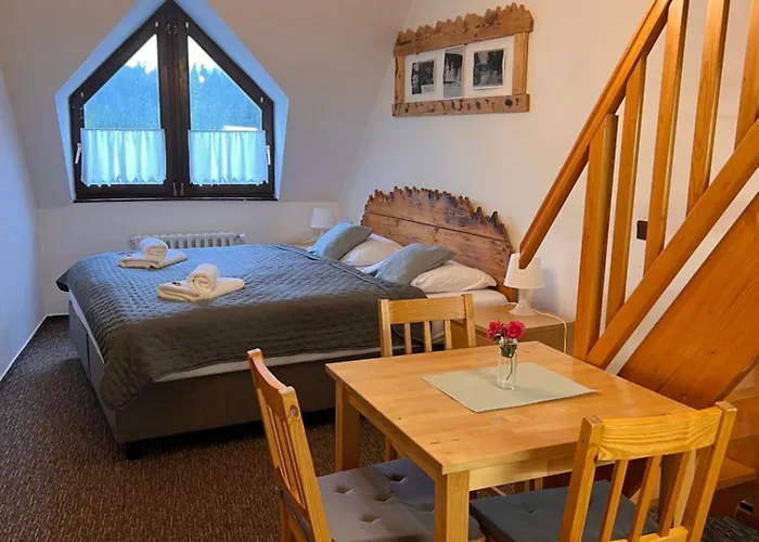 Mona & 3* Harrachov